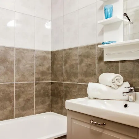 Le Prariond - Val Claret-6 By Interhome Appartement